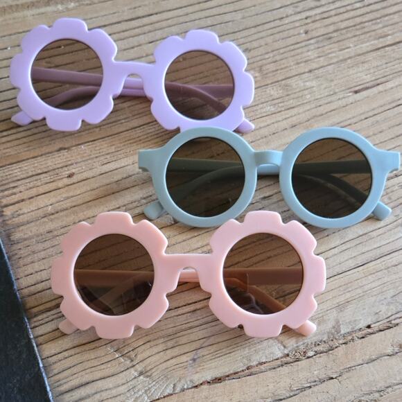 Girl's Sunglasses Bundle New - Picture 1 of 3